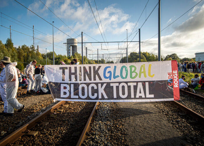 Désobéissance civile : « Code rouge » bloque TotalEnergie en Belgique