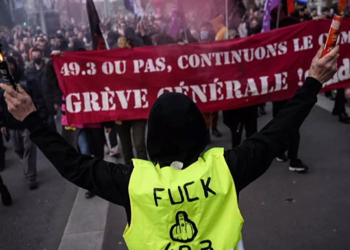 France, réforme des retraites : crise politique et sociale