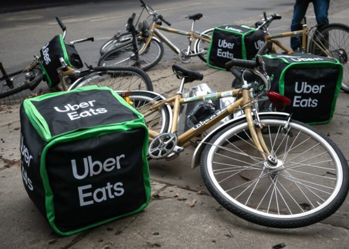 Action de grève contre Uber Eats