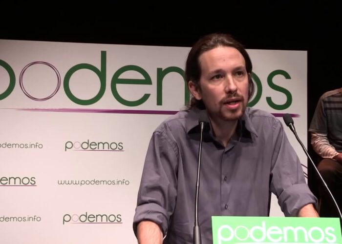 L’« activisme institutionnel » de Podemos : entre contestation et transformation organisationnelle