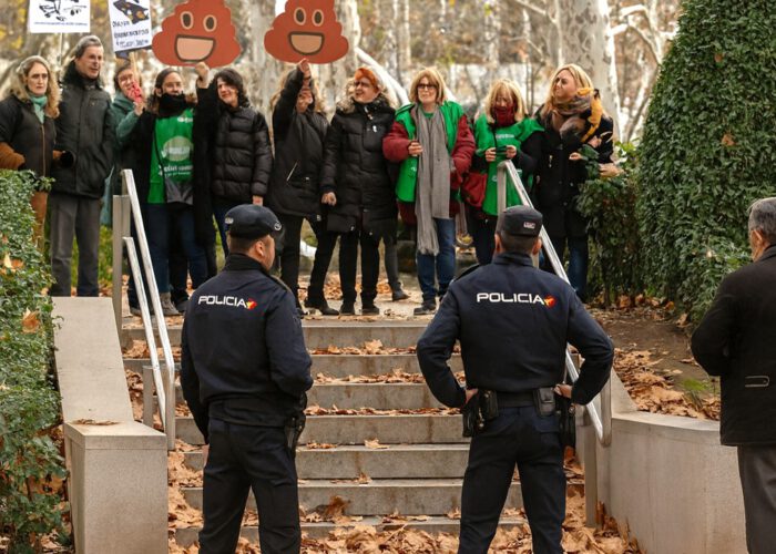 Le « bouclier social » du gouvernement et la régularisation des immigrés
