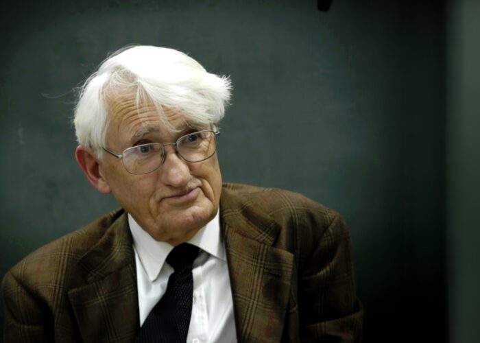 Habermas ou l’usage public de la raison à l'épreuve du monde réel