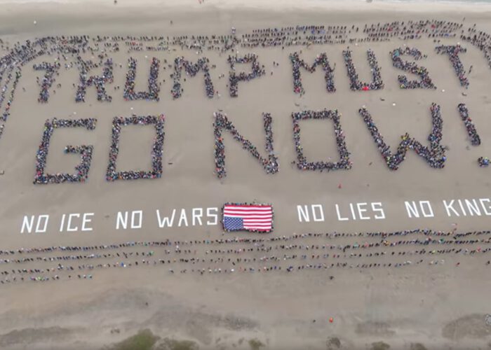 L’absurde. BASTA ! Citoyens des États-Unis, vous devez arrêter votre Président sans tarder !